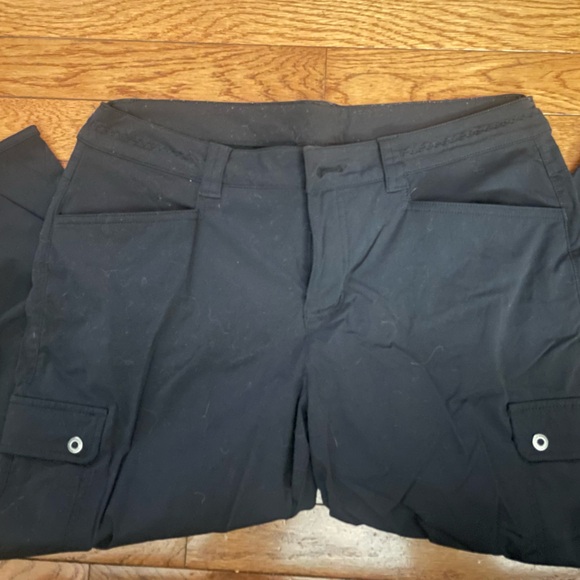 Eddie Bauer Women’s Dark Cargo Pants - Picture 2 of 3